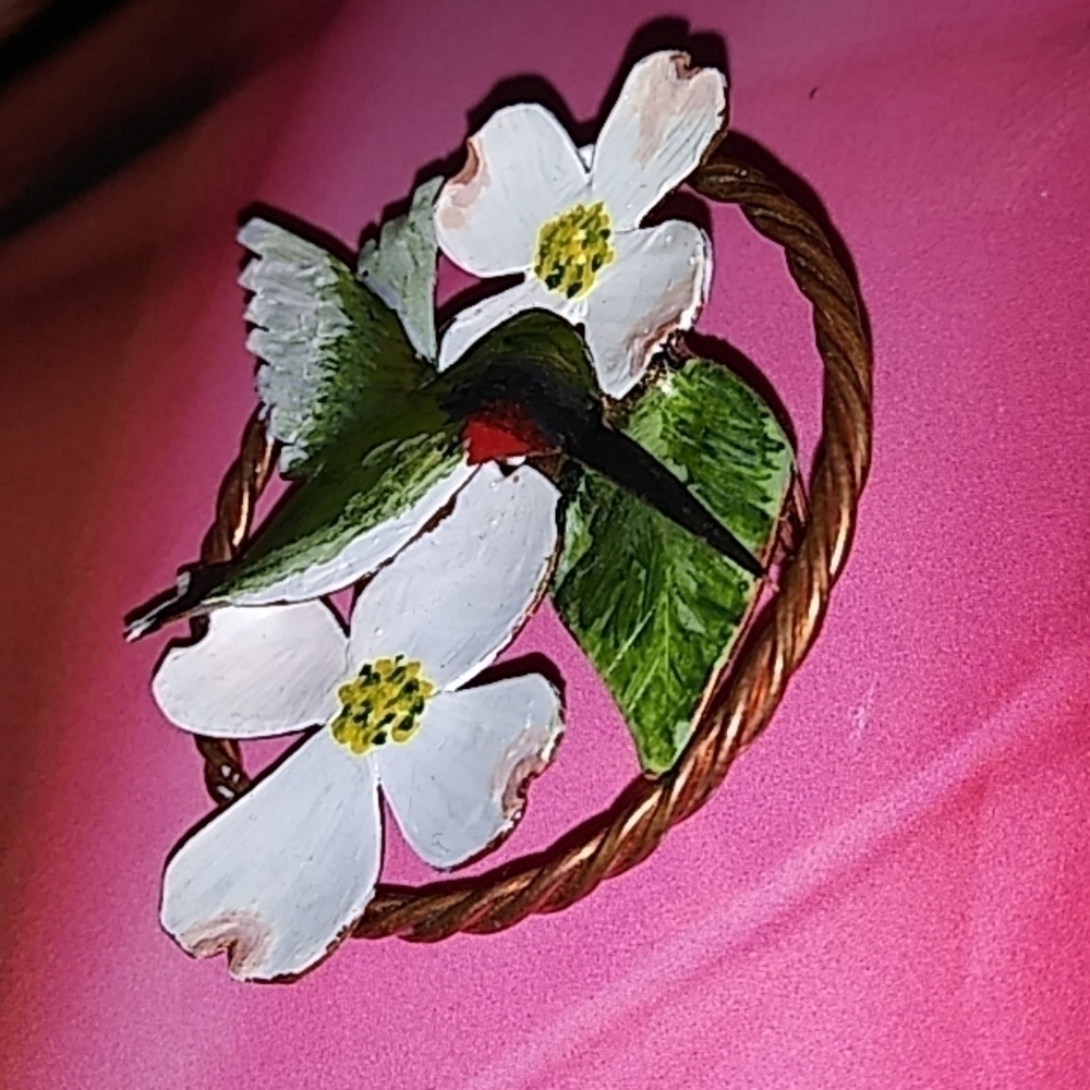 A Wonderful 1991 Hummingbird  Floral Brooch - Picture 3 of 4